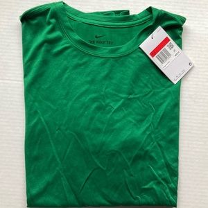 NWT Nike Athletic Tee